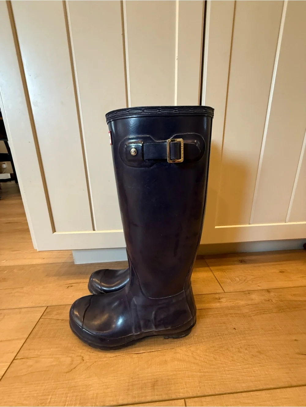 Hunter Tall Women's Rain Boots in deep eggplant purple